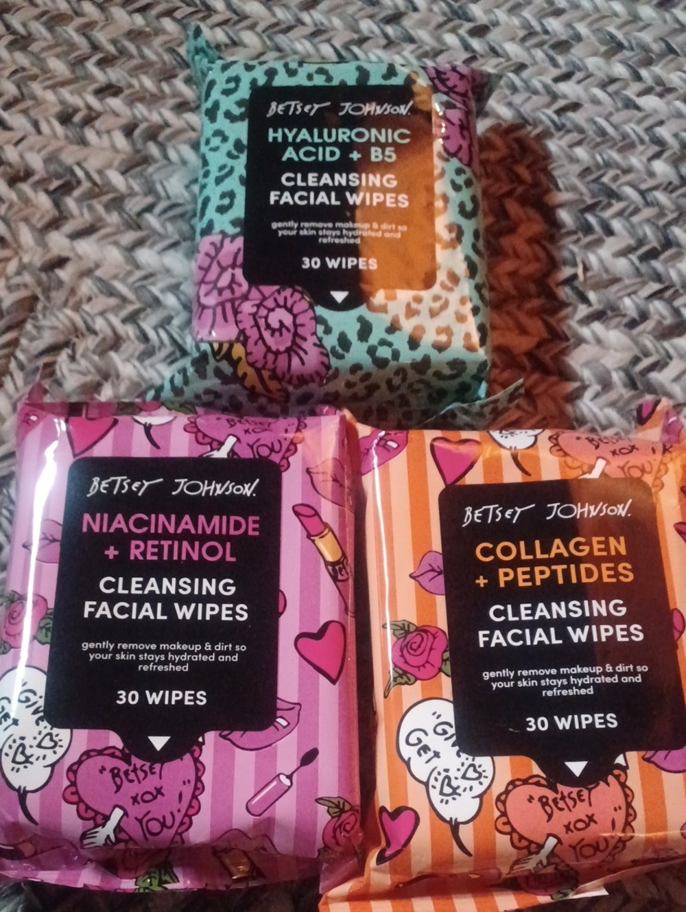 Betsey Johnson Cleansing Facial Wipes Set Of 3